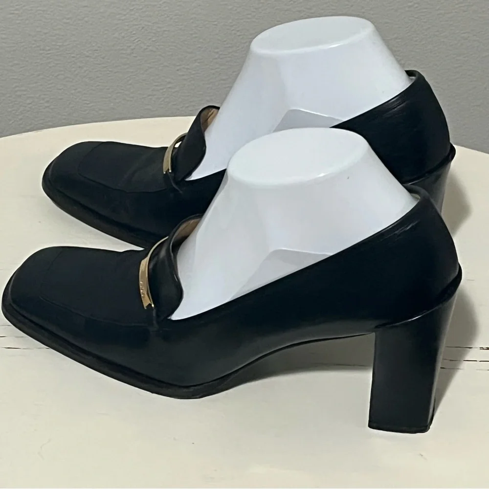 GUCCI Black Leather Block Heels Size 8 1/2 B Gold Tone Bar Across Toes Y2K - Picture 3 of 12